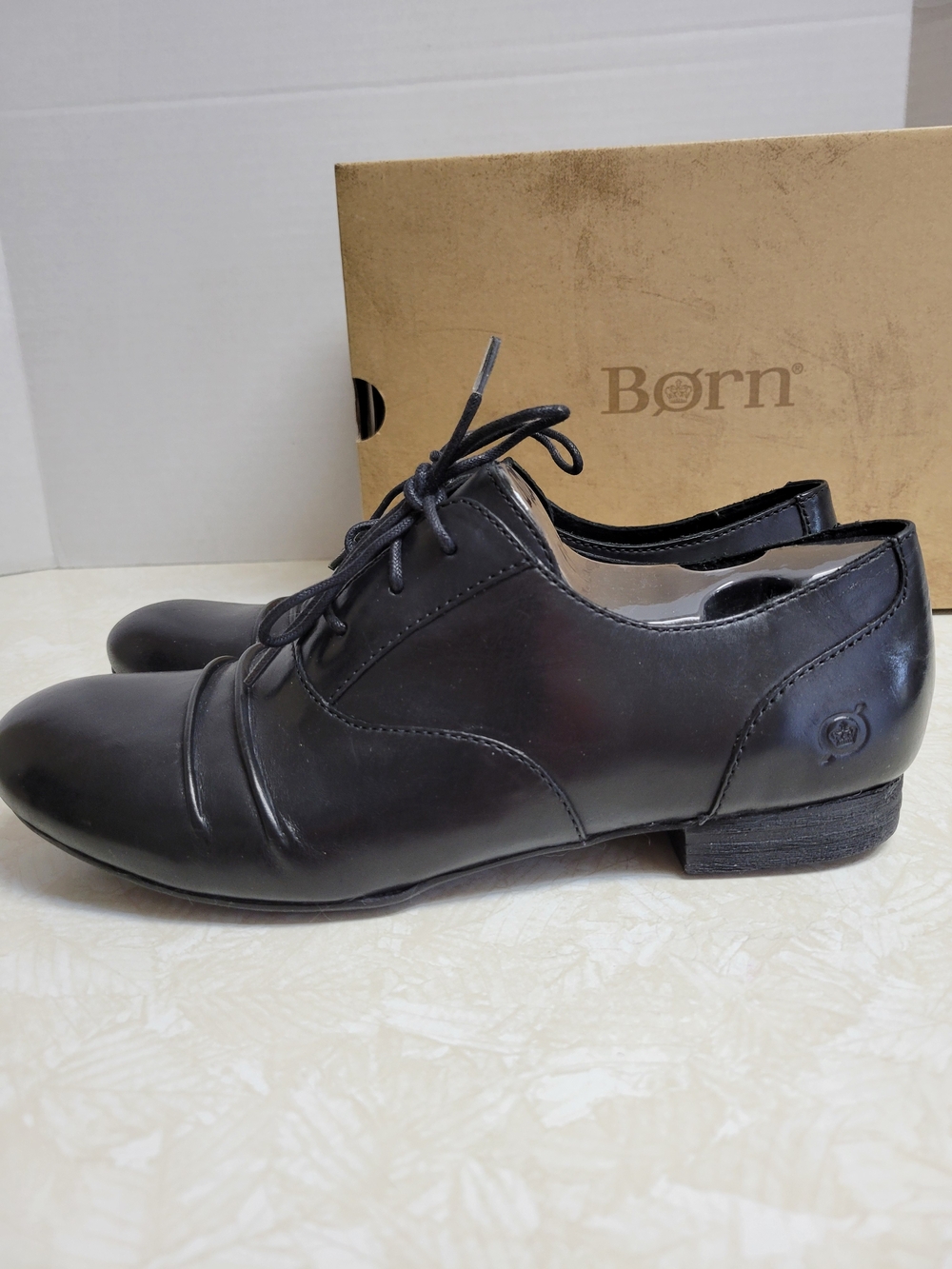 Born Women's Black Leather Devon - Picture 3 of 5